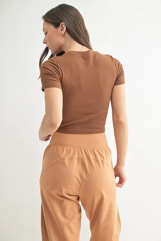 Essential Micro-ribbed Cropped Athleisure Tee
