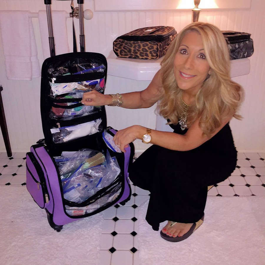 💝Buy 2 get 2 free✨Weekender Bag with Set of 2 Snap-In Toiletry Case